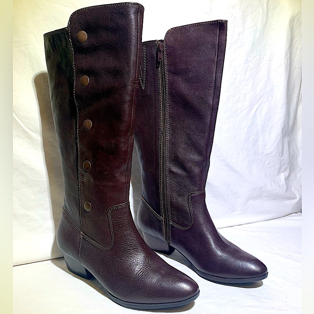 Sofft Brown Leather Boot, Expandable Wide Leg, New with Box, Size 8.5 (38.5)